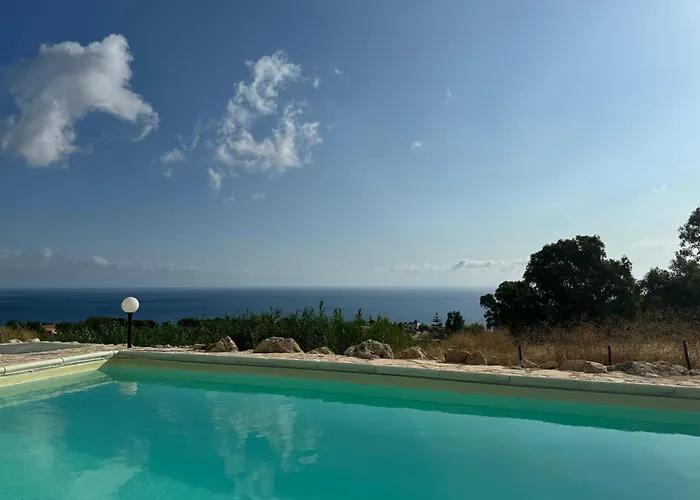 Casale Nocellara Villa *